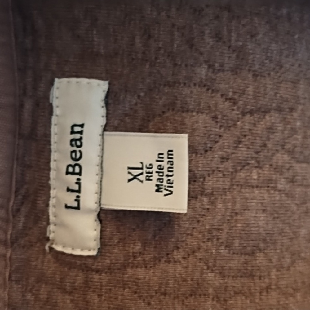 🧥 Jacket - Picture 2 of 5